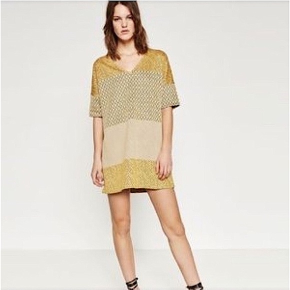 ZARA Jacquard Short Sleeve Dress - Picture 2 of 6